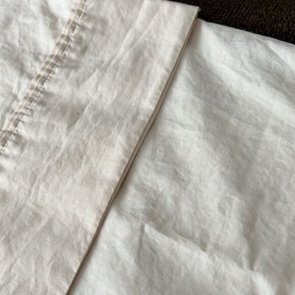 Set (2) Creamy Beige 100% Cotton 540 Thread  Kirkland Embroidered Pillowcases - Picture 11 of 16